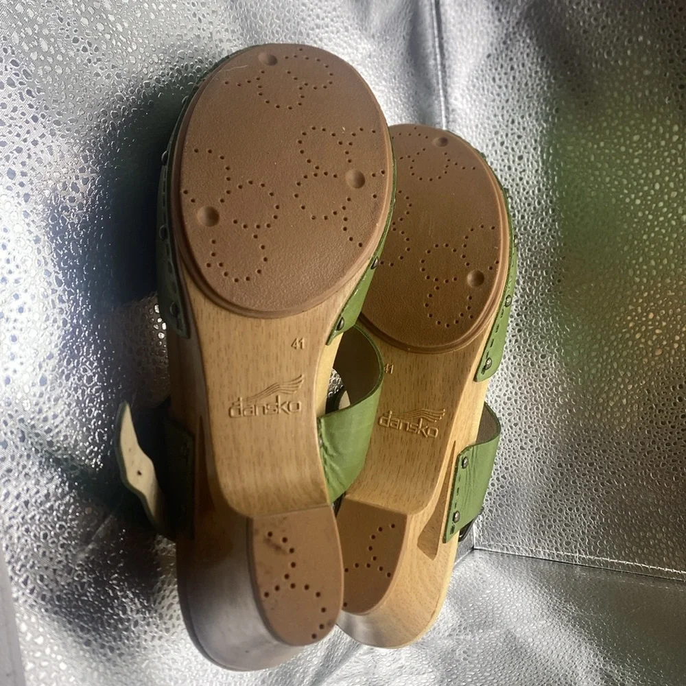 NWOT Dansko 41 beige clogs - Picture 6 of 8